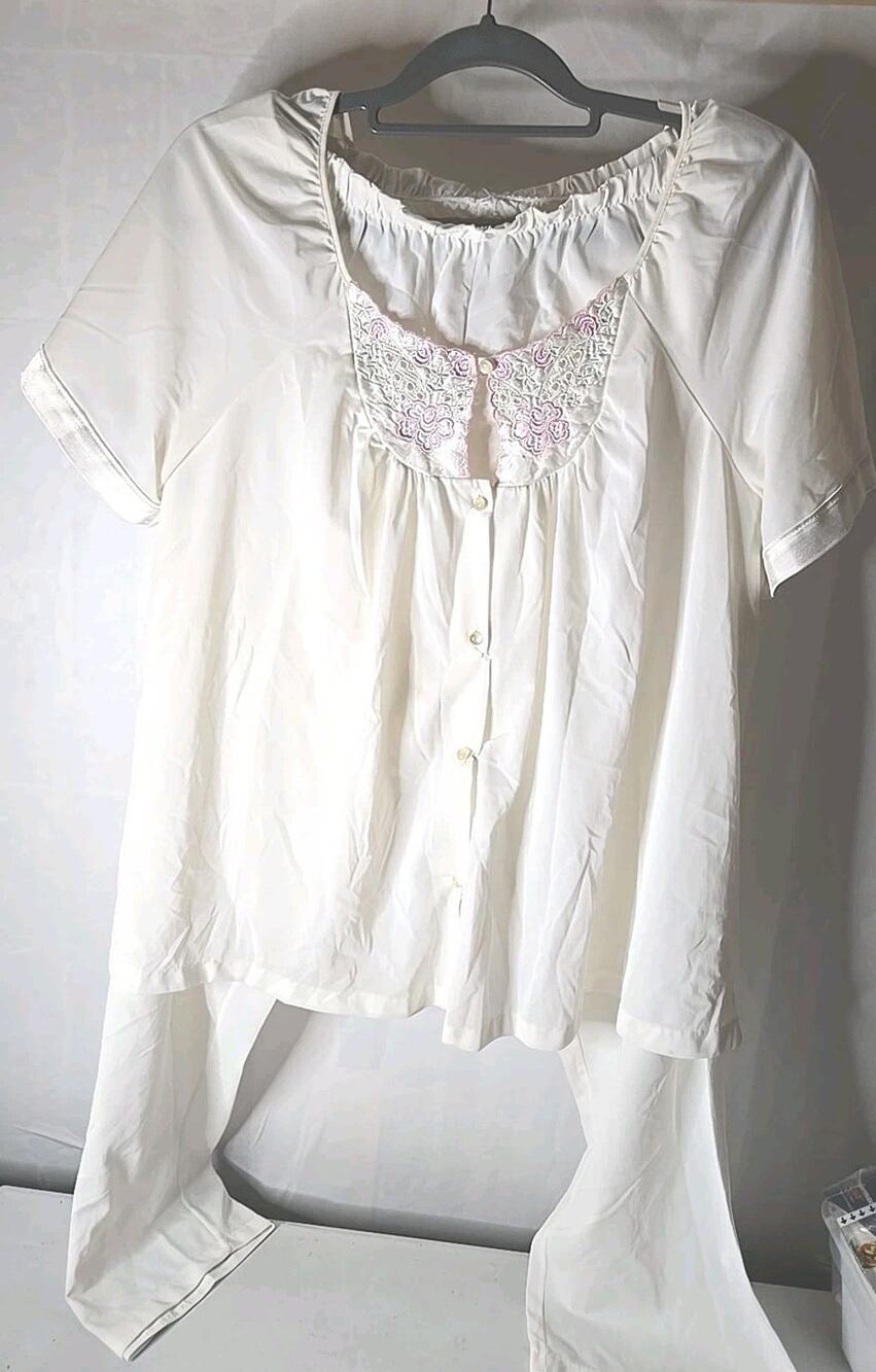 Vintage 2pc White Pajamas By Kelly Reed Nylon Size Large Made In USA